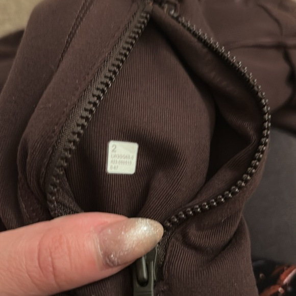 Lululemon Define Jacket in color espresso size 2 - Picture 4 of 4